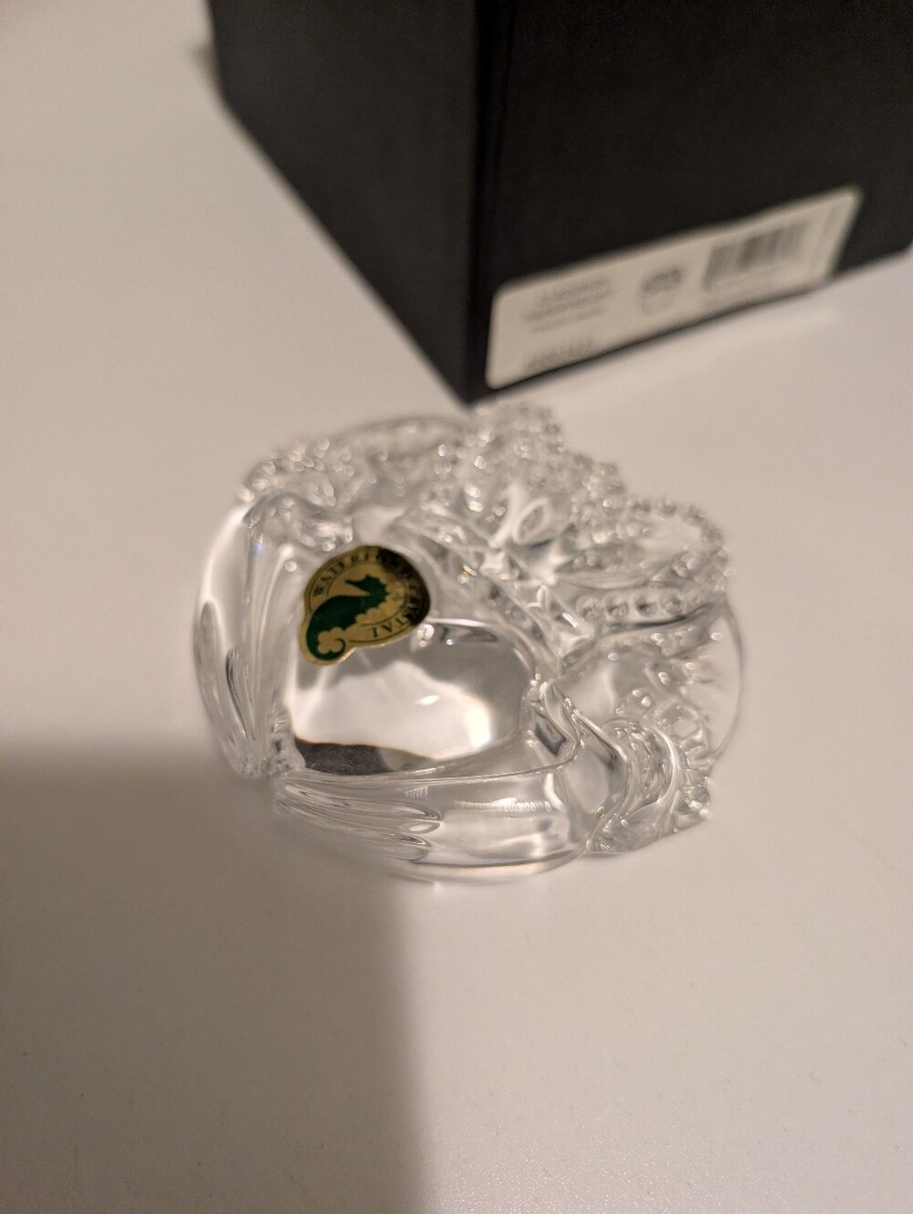 Waterford Crystal Claddagh Crystal Paperweight Brand New In Box - Picture 3 of 10
